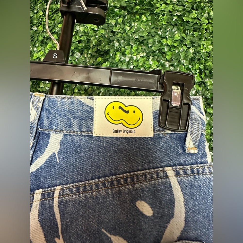 H & M Women’s Jeans Smiley Originals- Sz 2 - Picture 5 of 9